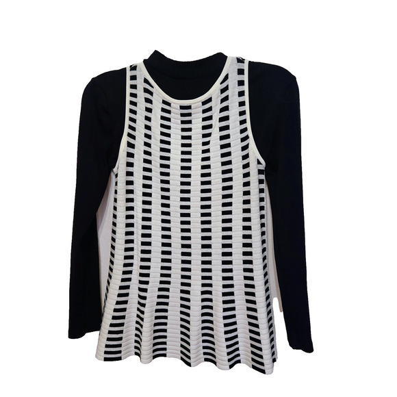 Ann Taylor peplum Black and White striped sleeveless sweater - Picture 5 of 10
